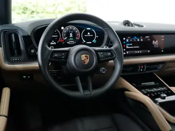 PORSCHE Cayenne Coupe E-Hybrid P-Display HA-Lenkung Inno