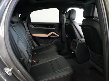 PORSCHE Cayenne Coupe E-Hybrid P-Display HA-Lenkung Inno