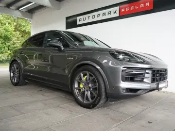 PORSCHE Cayenne Coupe E-Hybrid P-Display HA-Lenkung Inno