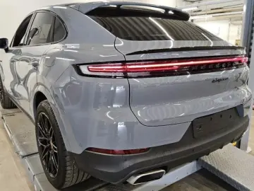 PORSCHE Cayenne Coupe E-Hybrid Luft BOSE HeadUp INNO