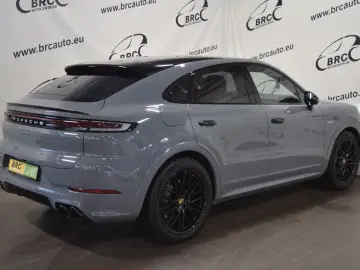 PORSCHE Cayenne Coupe E-Hybrid Burmester SportDesign