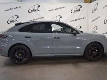 PORSCHE Cayenne Coupe E-Hybrid Burmester SportDesign