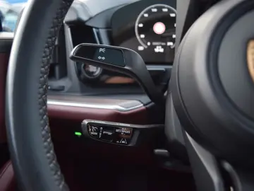 PORSCHE Cayenne Coupe E-Hybrid Burmester SportDesign