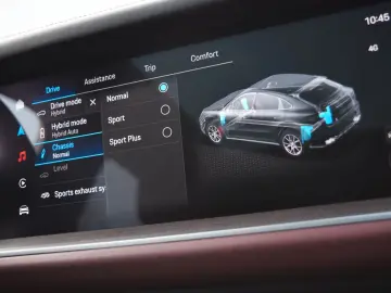 PORSCHE Cayenne Coupe E-Hybrid Burmester SportDesign