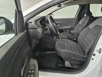Dacia Logan III Expression