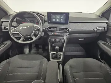 Dacia Logan III Expression