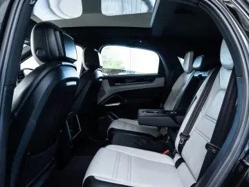 PORSCHE Cayenne Coupe S E-Hybrid UPE 160T SportDesign