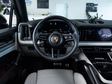 PORSCHE Cayenne Coupe S E-Hybrid UPE 160T SportDesign