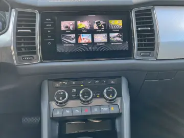 SKODA Kodiaq 2.0 TDI Tour 4x4 Navi  RFK  Matrix-LED  A