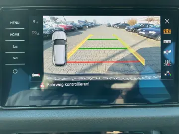 SKODA Kodiaq 2.0 TDI Tour 4x4 Navi  RFK  Matrix-LED  A