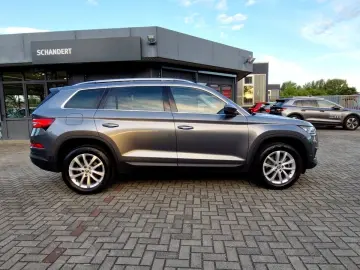 SKODA Kodiaq 2.0 TDI Style 4x4 DSG Matrix Navi Klimaau