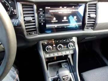 SKODA Kodiaq 2.0 TDI Style 4x4 DSG Matrix Navi Klimaau