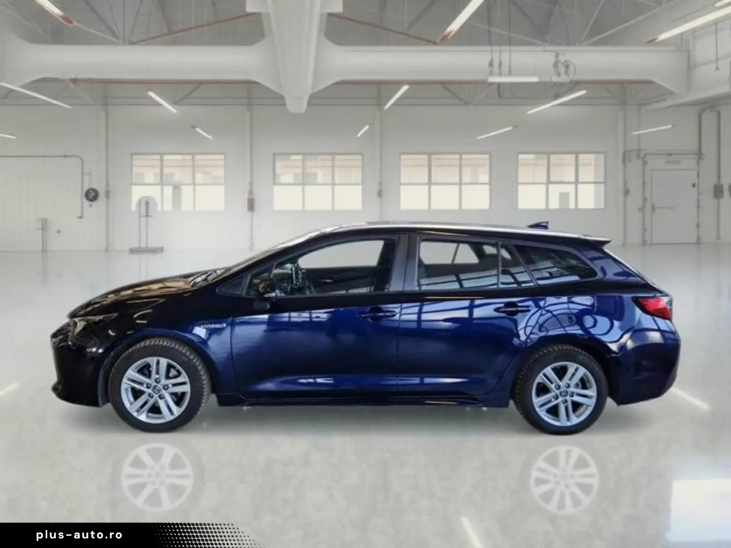 Toyota Corolla Bussines 1.8 hybrid Touring sport