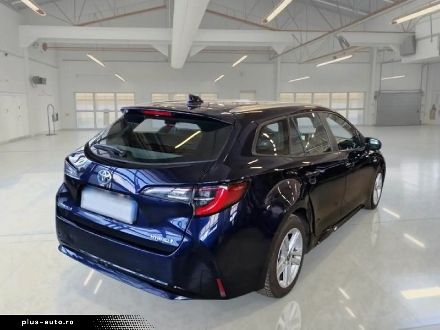 Toyota Corolla Bussines 1.8 hybrid Touring sport
