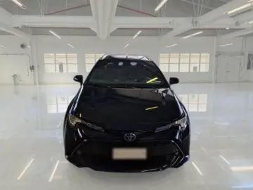 Toyota Corolla Bussines 1.8 hybrid Touring sport