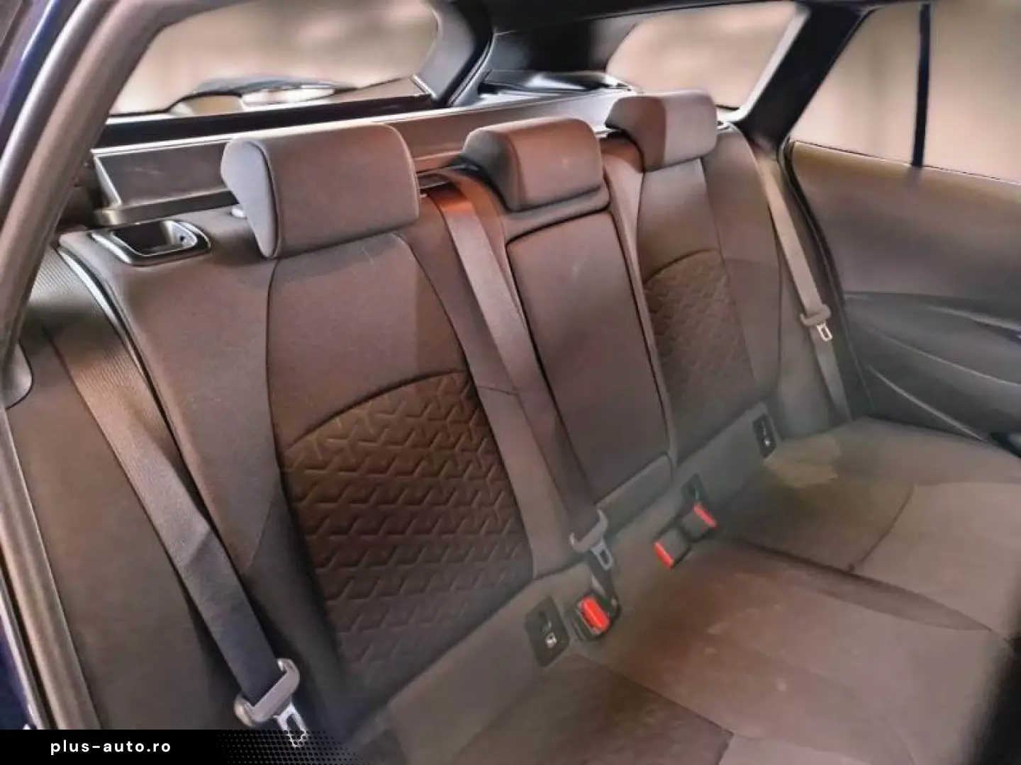 Toyota Corolla Bussines 1.8 hybrid Touring sport