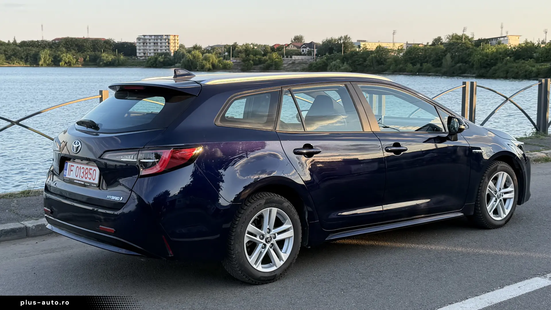 Toyota Corolla — poza 3