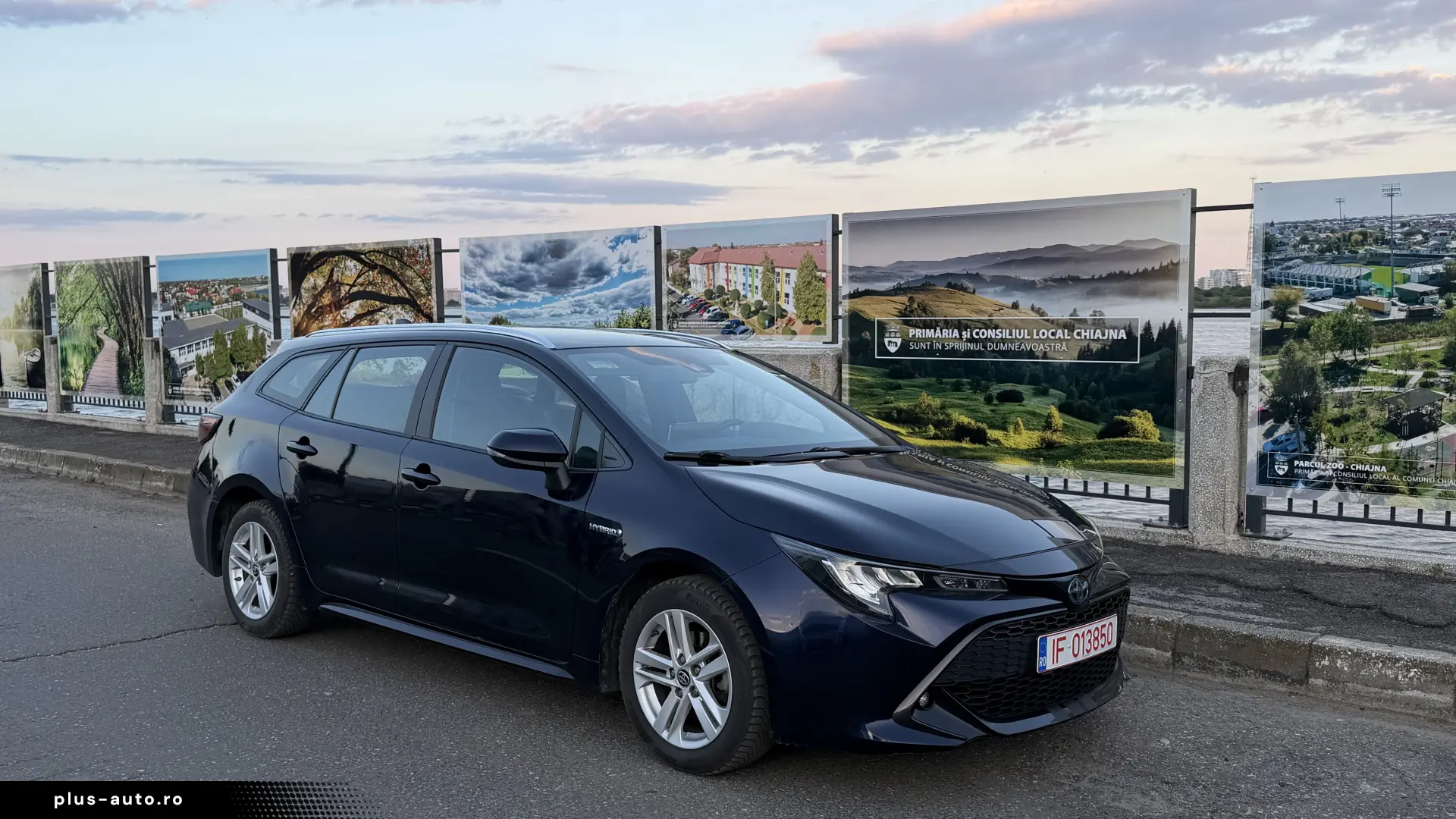 Toyota Corolla Bussines 1.8 hybrid Touring sport
