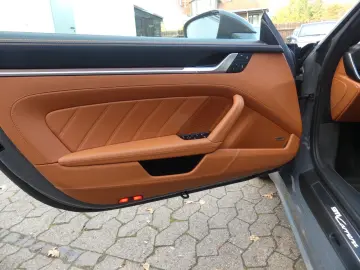 PORSCHE 911   992 Cabriolet  Lift  Matrix  188.000 -€ NP
