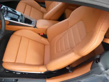 PORSCHE 911   992 Cabriolet  Lift  Matrix  188.000 -€ NP