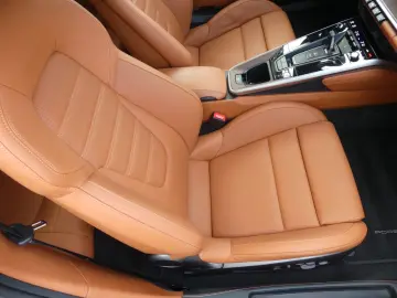 PORSCHE 911   992 Cabriolet  Lift  Matrix  188.000 -€ NP
