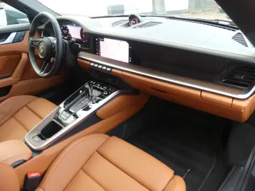 PORSCHE 911   992 Cabriolet  Lift  Matrix  188.000 -€ NP