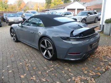 PORSCHE 911   992 Cabriolet  Lift  Matrix  188.000 -€ NP