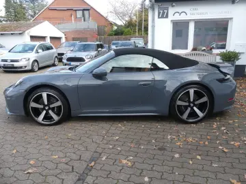 PORSCHE 911   992 Cabriolet  Lift  Matrix  188.000 -€ NP