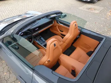 PORSCHE 911   992 Cabriolet  Lift  Matrix  188.000 -€ NP