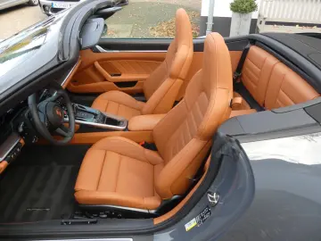 PORSCHE 911   992 Cabriolet  Lift  Matrix  188.000 -€ NP