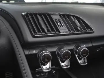 AUDI R8 Spyder performance 5.2 FSI quattro S tronic L