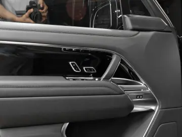 LAND ROVER Range Rover Autobiography LWB 360 PANO