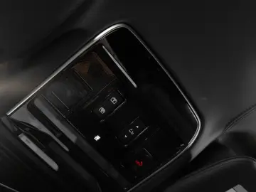 LAND ROVER Range Rover Autobiography LWB 360 PANO
