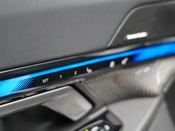 BMW 520i M Sport ICONIC 360 CARBON HUD KEY H&K MEMOR