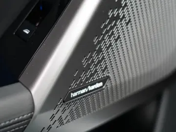 BMW 520i M Sport ICONIC 360 CARBON HUD KEY H&K MEMOR