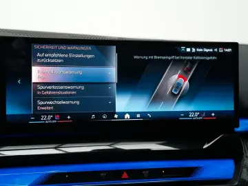 BMW 520i M Sport ICONIC 360 CARBON HUD KEY H&K MEMOR