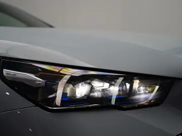 BMW 520d xDrive M Sport ICONIC CARBON 360 H&K KEY
