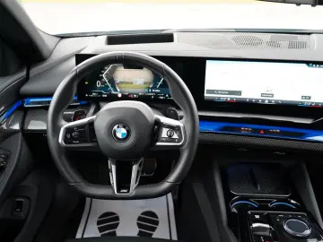 BMW 520d xDrive M Sport ICONIC CARBON 360 H&K KEY