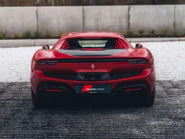 FERRARI 296 GTB Rosso Mugello   Surround View   Lift   C
