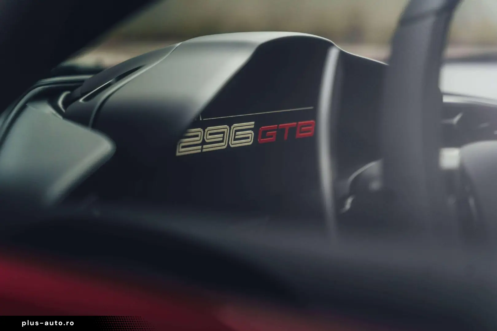 FERRARI 296 GTB Rosso Mugello   Surround View   Lift   C