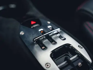 FERRARI 296 GTB Rosso Mugello   Surround View   Lift   C