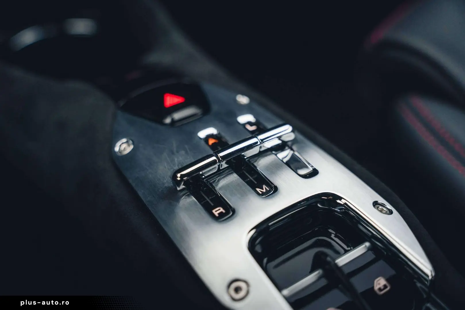 FERRARI 296 GTB Rosso Mugello   Surround View   Lift   C