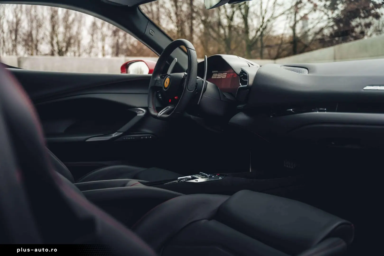 FERRARI 296 GTB Rosso Mugello   Surround View   Lift   C