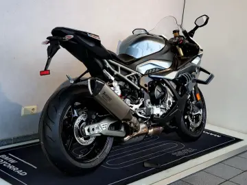 BMW S 1000 RR  3 Pakete  M-Kette  Akrapovic