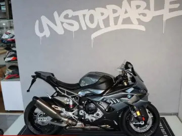 BMW S 1000 RR  3 Pakete  M-Kette  Akrapovic