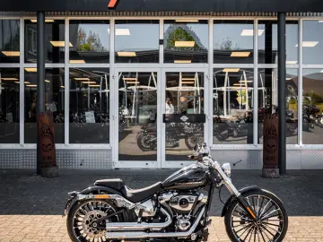 HARLEY DAVIDSON BREAKOUT FXBR 117 ci - Jekill & Hyde
