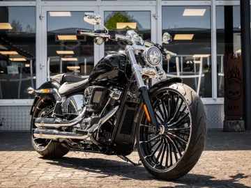 HARLEY DAVIDSON BREAKOUT FXBR 117 ci - Jekill & Hyde