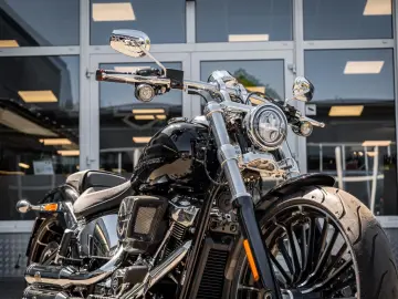HARLEY DAVIDSON BREAKOUT FXBR 117 ci - Jekill & Hyde