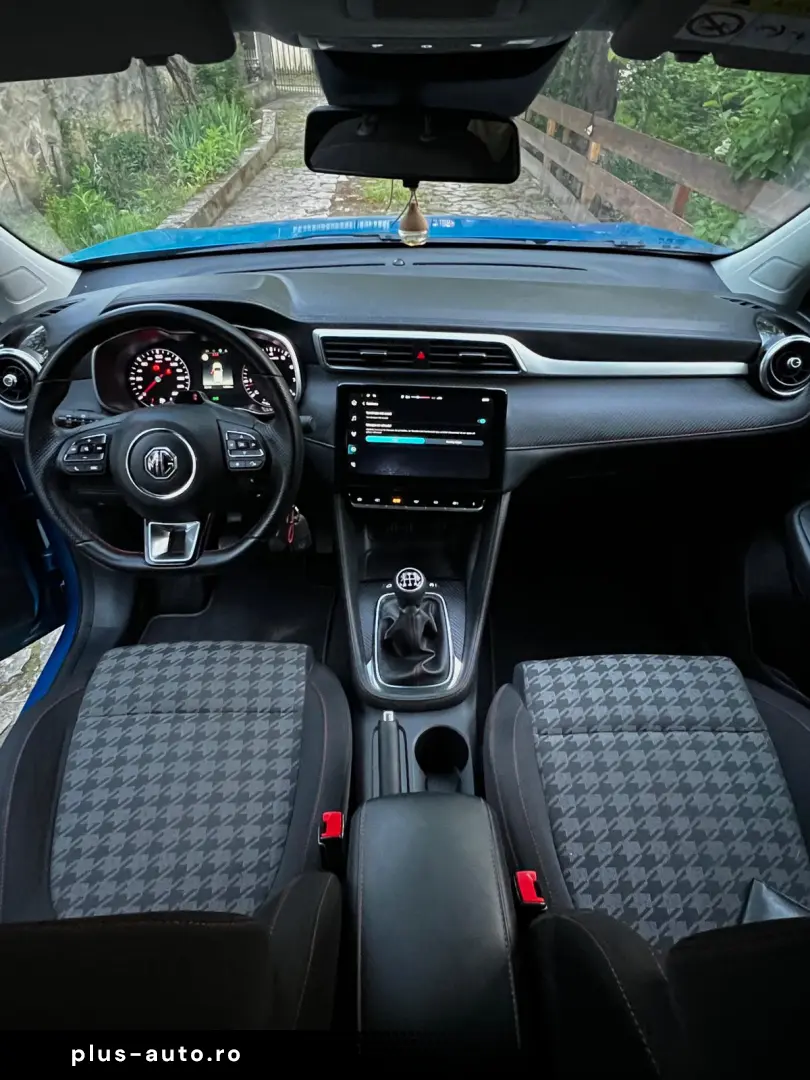 MG ZS