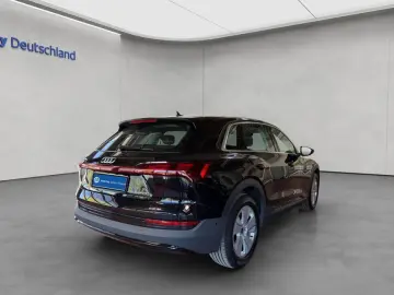 AUDI e-tron 50 quattro basis
